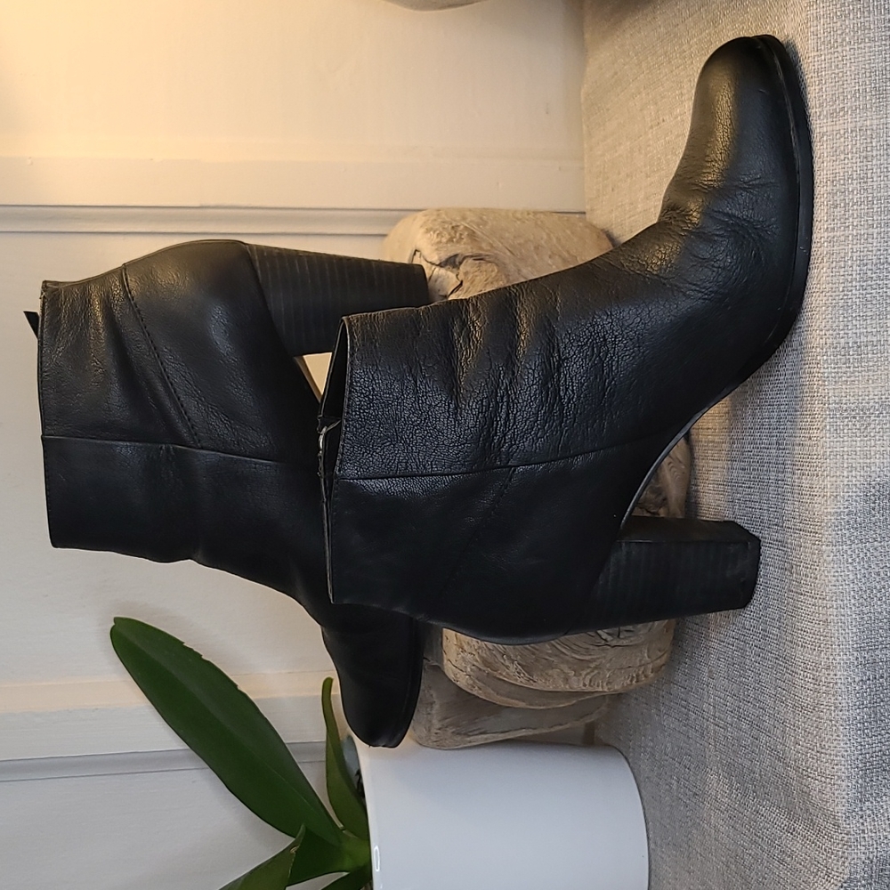 Cole Haan black leather ankle boots